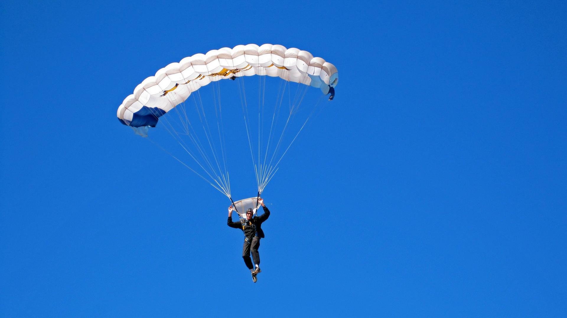 中国男篮备战国际赛事信心满满，中国男篮 迎战
