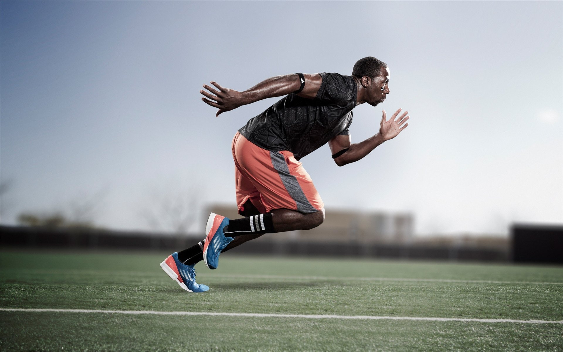 五大联赛是否出现更多以边后卫为突破核心的体系,五大联赛边锋